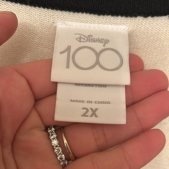 Disney 100 Musical Characters Plus Size Cardigan Size 2X - Picture 7 of 7
